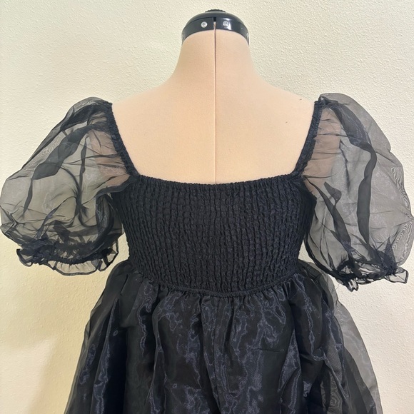 Francesca’s Alisia puff sleeve babydoll swing dress, black - Picture 7 of 16